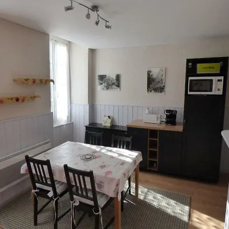 De La Cascade Apartment *
